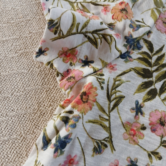 j.jill ♡ pima short sleeve v-neck tee shirt flowers floral - Picture 3 of 10